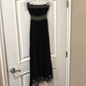 American Rag beautiful embroidered maxi dress size M